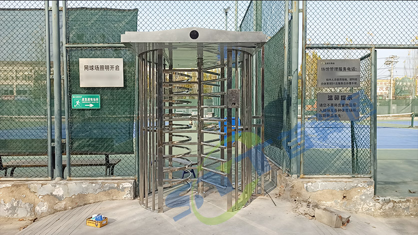 北京某高校-全高闸